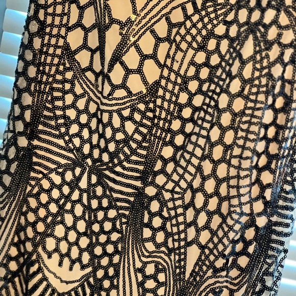 Full length evening gown- gold and black - Picture 3 of 4